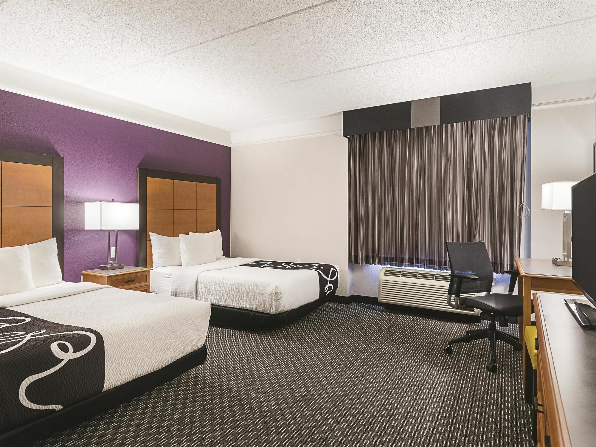 Hotel La Quinta by Wyndham St. Louis Westport à Maryland Heights Extérieur photo